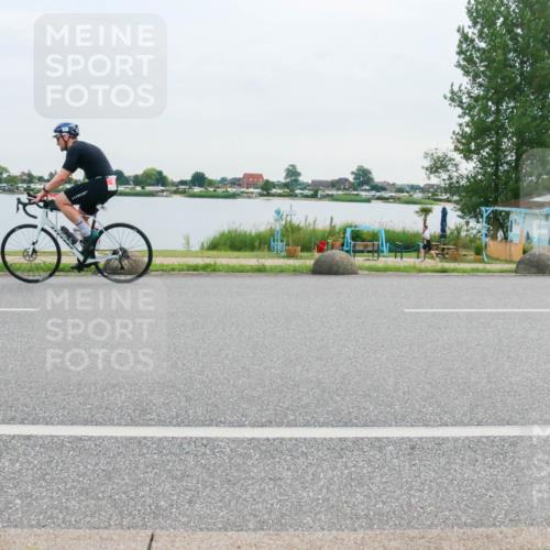 15.06.2025 - 27. Vierlanden-Triathlon H.Heesch http://msf.ph/oto/8037774 15.06.2025 10:53:23 Radfahren 68, 143, 169 meine-sportfotos.de