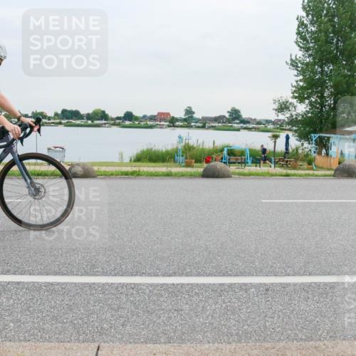 15.06.2025 - 27. Vierlanden-Triathlon H.Heesch http://msf.ph/oto/8037788 15.06.2025 10:53:38 Radfahren 70, 113, 181, 201, 290 meine-sportfotos.de