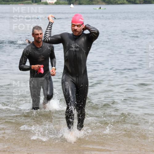 21.06.2025 - 27. Vierlanden-Triathlon Lena Gebhardt http://msf.ph/oto/8037976 15.06.2025 12:08:57 Schwimmen 1032, 1033, 1035, 1036, 1037, 1038 meine-sportfotos.de