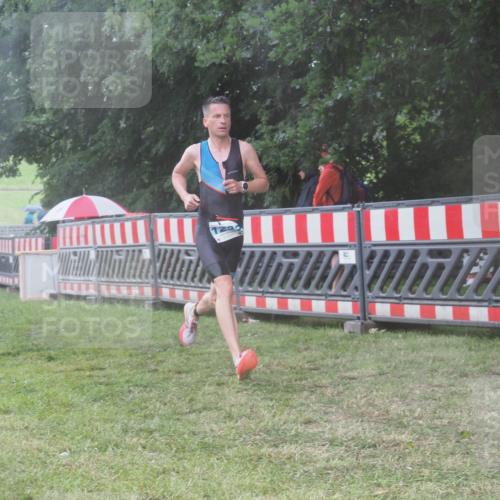 21.06.2025 - 27. Vierlanden-Triathlon KatJ http://msf.ph/oto/8038001 15.06.2025 14:19:55 Ziel 1232, 1310 meine-sportfotos.de
