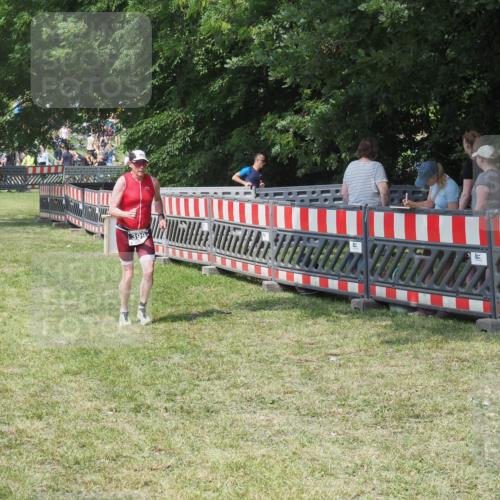 15.06.2025 - 27. Vierlanden-Triathlon KatJ http://msf.ph/oto/8038078 15.06.2025 11:31:53 Schwimmen  meine-sportfotos.de