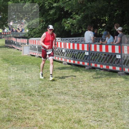 15.06.2025 - 27. Vierlanden-Triathlon KatJ http://msf.ph/oto/8038120 15.06.2025 11:31:54 Schwimmen  meine-sportfotos.de