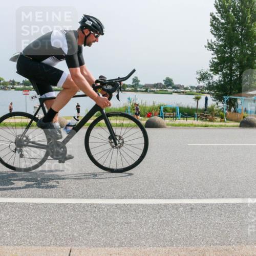 21.06.2025 - 27. Vierlanden-Triathlon H.Heesch http://msf.ph/oto/8038121 15.06.2025 11:48:05 Radfahren  meine-sportfotos.de
