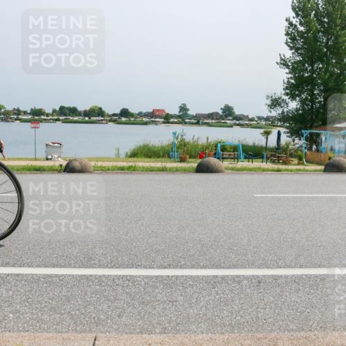 21.06.2025 - 27. Vierlanden-Triathlon H.Heesch http://msf.ph/oto/8038192 15.06.2025 11:48:21 Radfahren 646, 860 meine-sportfotos.de