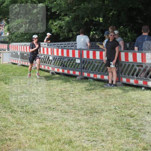 15.06.2025 - 27. Vierlanden-Triathlon KatJ http://msf.ph/oto/8038252 15.06.2025 11:32:12 Schwimmen  meine-sportfotos.de