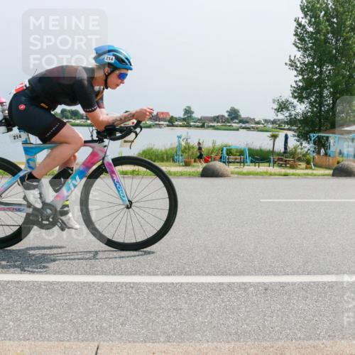 21.06.2025 - 27. Vierlanden-Triathlon H.Heesch http://msf.ph/oto/8038277 15.06.2025 11:48:47 Radfahren 214, 751, 817, 853, 857 meine-sportfotos.de
