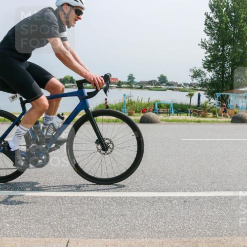 21.06.2025 - 27. Vierlanden-Triathlon H.Heesch http://msf.ph/oto/8038283 15.06.2025 11:48:48 Radfahren 214, 751, 817, 853, 857 meine-sportfotos.de