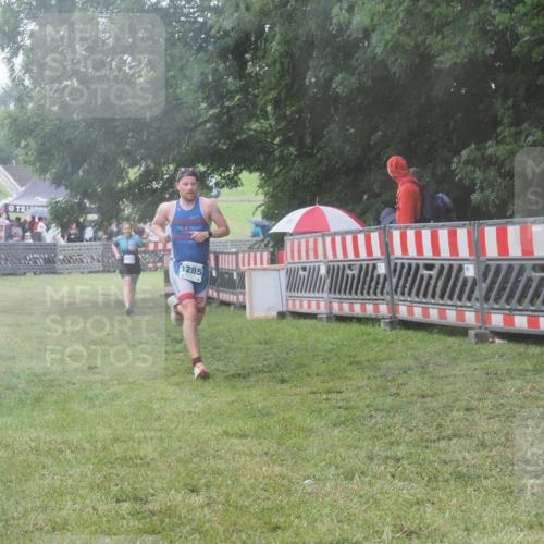 21.06.2025 - 27. Vierlanden-Triathlon KatJ http://msf.ph/oto/8038292 15.06.2025 14:20:30 Ziel 1225, 1242, 1285 meine-sportfotos.de