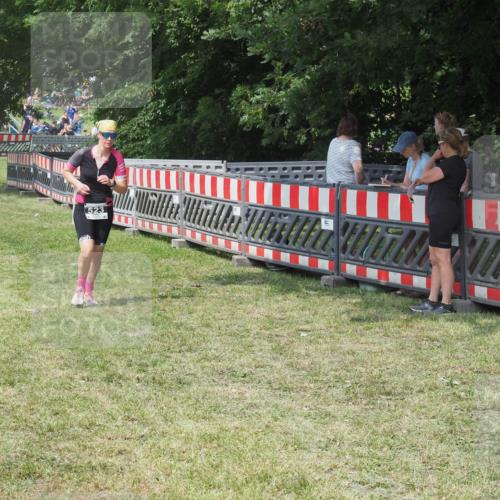 15.06.2025 - 27. Vierlanden-Triathlon KatJ http://msf.ph/oto/8038293 15.06.2025 11:32:21 Schwimmen  meine-sportfotos.de
