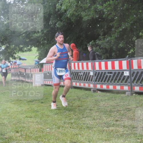 21.06.2025 - 27. Vierlanden-Triathlon KatJ http://msf.ph/oto/8038317 15.06.2025 14:20:31 Ziel 1225, 1285 meine-sportfotos.de