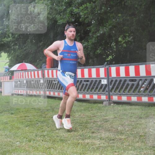 21.06.2025 - 27. Vierlanden-Triathlon KatJ http://msf.ph/oto/8038327 15.06.2025 14:20:31 Ziel 1225, 1285 meine-sportfotos.de