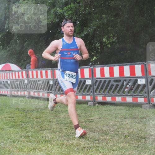 21.06.2025 - 27. Vierlanden-Triathlon KatJ http://msf.ph/oto/8038329 15.06.2025 14:20:31 Ziel 1225, 1285 meine-sportfotos.de