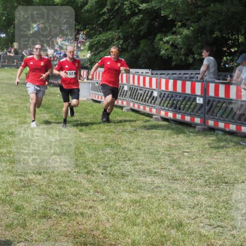 15.06.2025 - 27. Vierlanden-Triathlon KatJ http://msf.ph/oto/8038361 15.06.2025 11:32:37 Schwimmen  meine-sportfotos.de