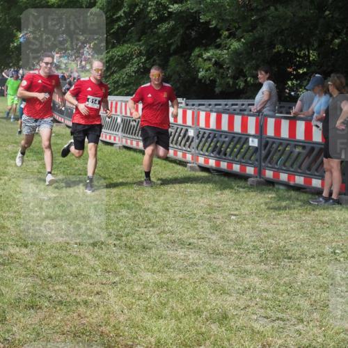 15.06.2025 - 27. Vierlanden-Triathlon KatJ http://msf.ph/oto/8038371 15.06.2025 11:32:37 Schwimmen  meine-sportfotos.de
