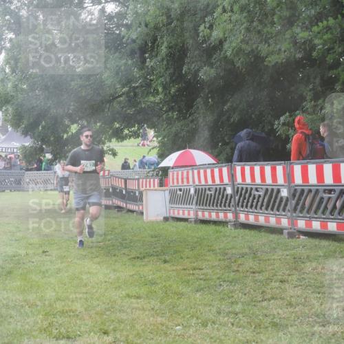 21.06.2025 - 27. Vierlanden-Triathlon KatJ http://msf.ph/oto/8038497 15.06.2025 14:21:18 Ziel 742, 1205 meine-sportfotos.de