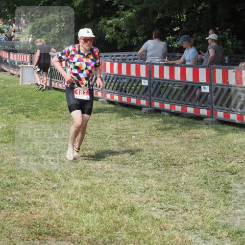 15.06.2025 - 27. Vierlanden-Triathlon KatJ http://msf.ph/oto/8038537 15.06.2025 11:32:51 Schwimmen  meine-sportfotos.de