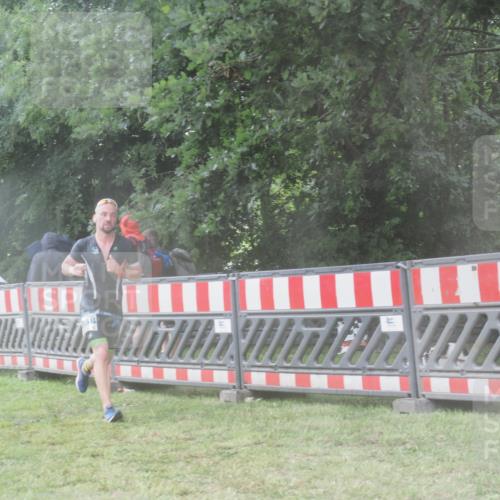 21.06.2025 - 27. Vierlanden-Triathlon KatJ http://msf.ph/oto/8038589 15.06.2025 14:21:28 Ziel 1205, 1238, 1291 meine-sportfotos.de