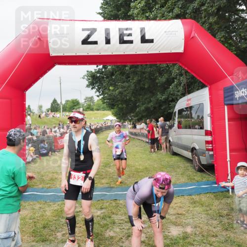 21.06.2025 - 27. Vierlanden-Triathlon MichiJ http://msf.ph/oto/8038598 15.06.2026 13:18:00 Ziel 132, 196, 816 meine-sportfotos.de