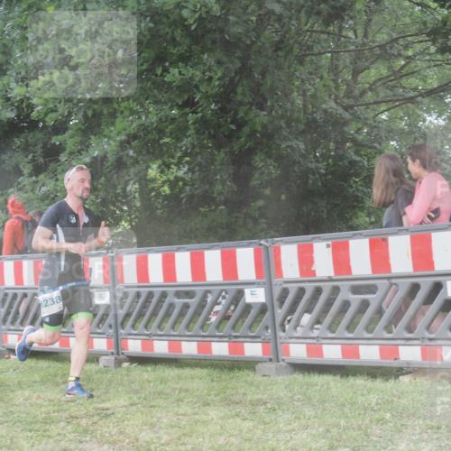 21.06.2025 - 27. Vierlanden-Triathlon KatJ http://msf.ph/oto/8038600 15.06.2025 14:21:28 Ziel 1205, 1238, 1291 meine-sportfotos.de