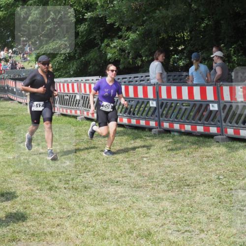 15.06.2025 - 27. Vierlanden-Triathlon KatJ http://msf.ph/oto/8038605 15.06.2025 11:33:10 Schwimmen  meine-sportfotos.de