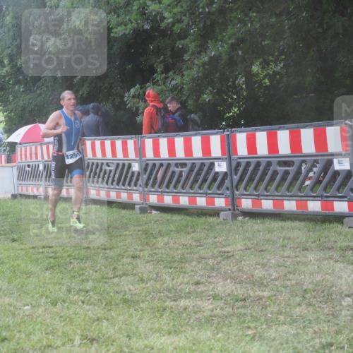 21.06.2025 - 27. Vierlanden-Triathlon KatJ http://msf.ph/oto/8038639 15.06.2025 14:21:33 Ziel 1291 meine-sportfotos.de