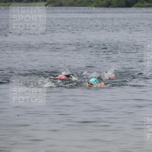 21.06.2025 - 27. Vierlanden-Triathlon Lena Gebhardt http://msf.ph/oto/8038780 15.06.2025 12:28:51 Schwimmen  meine-sportfotos.de
