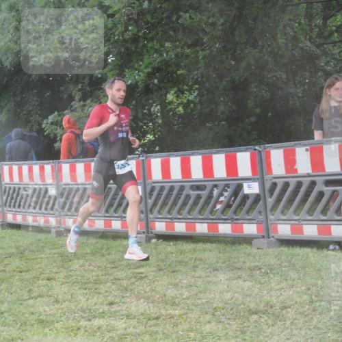 21.06.2025 - 27. Vierlanden-Triathlon KatJ http://msf.ph/oto/8038790 15.06.2025 14:21:52 Ziel 1215, 1251 meine-sportfotos.de