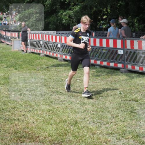 15.06.2025 - 27. Vierlanden-Triathlon KatJ http://msf.ph/oto/8038795 15.06.2025 11:34:01 Schwimmen  meine-sportfotos.de