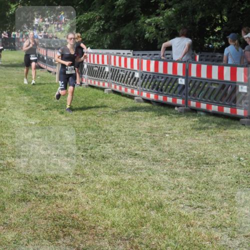 15.06.2025 - 27. Vierlanden-Triathlon KatJ http://msf.ph/oto/8038803 15.06.2025 11:34:03 Schwimmen  meine-sportfotos.de