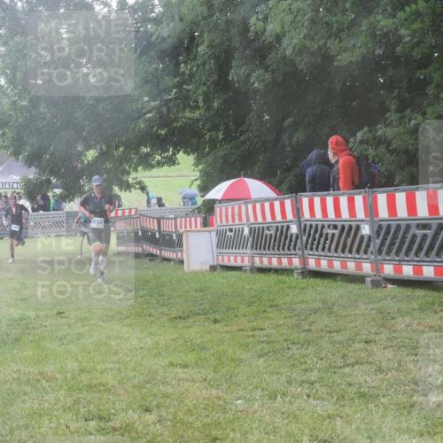21.06.2025 - 27. Vierlanden-Triathlon KatJ http://msf.ph/oto/8038804 15.06.2025 14:21:58 Ziel 1215, 1263, 1315 meine-sportfotos.de