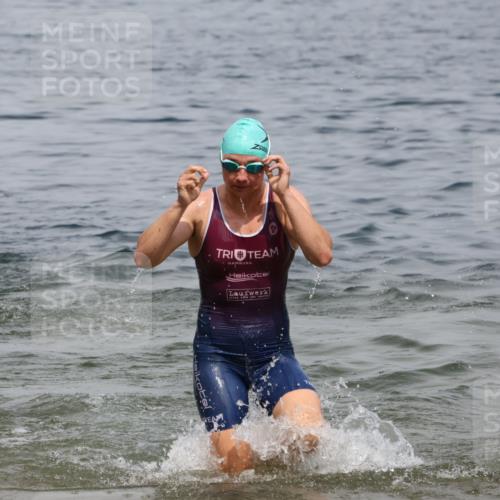 21.06.2025 - 27. Vierlanden-Triathlon Lena Gebhardt http://msf.ph/oto/8038807 15.06.2025 12:29:11 Schwimmen 1065, 1066, 1067, 1068 meine-sportfotos.de