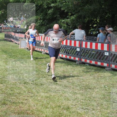 15.06.2025 - 27. Vierlanden-Triathlon KatJ http://msf.ph/oto/8039011 15.06.2025 11:34:37 Schwimmen 893 meine-sportfotos.de