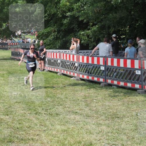 15.06.2025 - 27. Vierlanden-Triathlon KatJ http://msf.ph/oto/8039043 15.06.2025 11:34:53 Schwimmen  meine-sportfotos.de