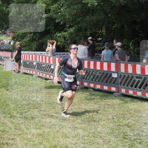 15.06.2025 - 27. Vierlanden-Triathlon KatJ http://msf.ph/oto/8039082 15.06.2025 11:34:54 Schwimmen  meine-sportfotos.de