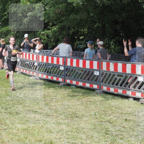 15.06.2025 - 27. Vierlanden-Triathlon KatJ http://msf.ph/oto/8039109 15.06.2025 11:34:58 Schwimmen  meine-sportfotos.de