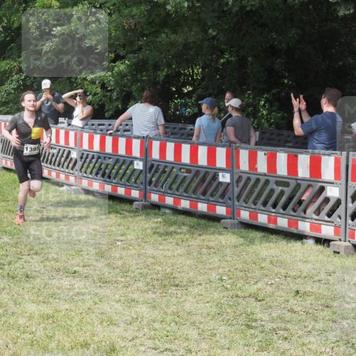 15.06.2025 - 27. Vierlanden-Triathlon KatJ http://msf.ph/oto/8039114 15.06.2025 11:34:58 Schwimmen  meine-sportfotos.de