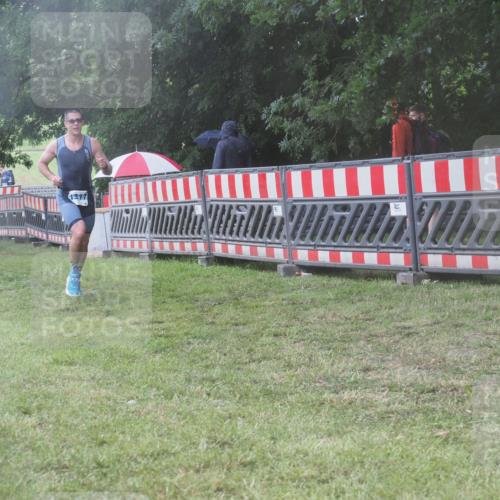 21.06.2025 - 27. Vierlanden-Triathlon KatJ http://msf.ph/oto/8039255 15.06.2025 14:22:48 Ziel 1202, 1317 meine-sportfotos.de