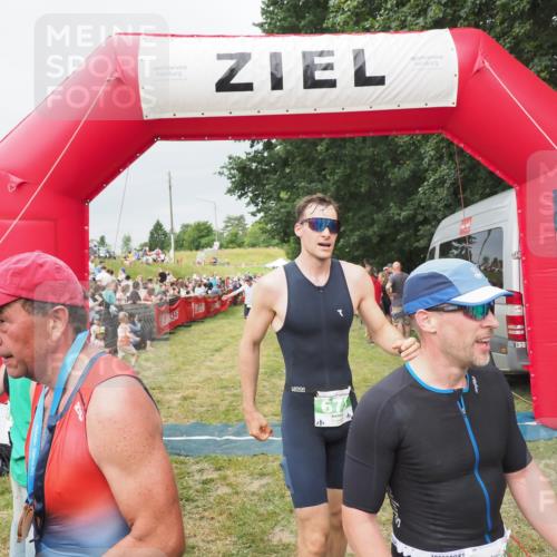 21.06.2025 - 27. Vierlanden-Triathlon MichiJ http://msf.ph/oto/8039346 15.06.2026 13:20:30 Ziel 641, 678, 688, 709, 741, 840 meine-sportfotos.de