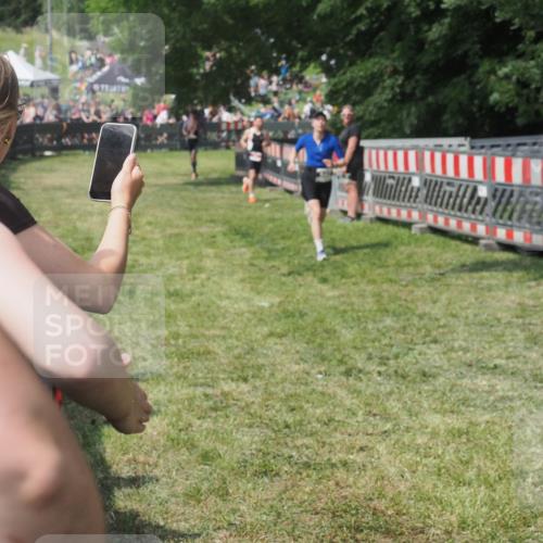 15.06.2025 - 27. Vierlanden-Triathlon KatJ http://msf.ph/oto/8039415 15.06.2025 11:35:59 Schwimmen  meine-sportfotos.de