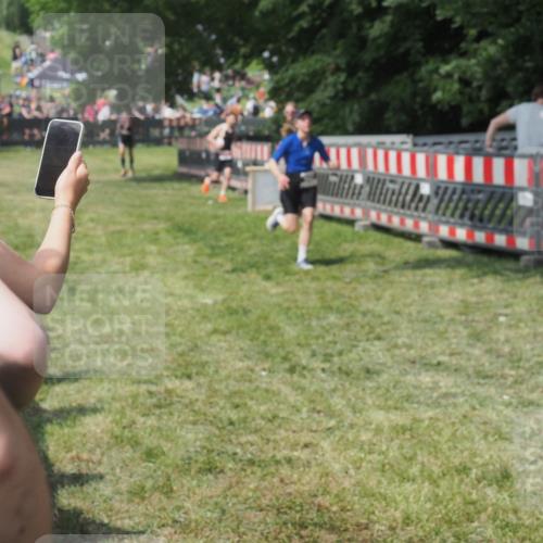 15.06.2025 - 27. Vierlanden-Triathlon KatJ http://msf.ph/oto/8039432 15.06.2025 11:35:59 Schwimmen  meine-sportfotos.de