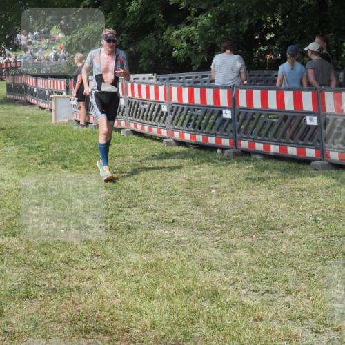 15.06.2025 - 27. Vierlanden-Triathlon KatJ http://msf.ph/oto/8039506 15.06.2025 11:36:09 Schwimmen  meine-sportfotos.de