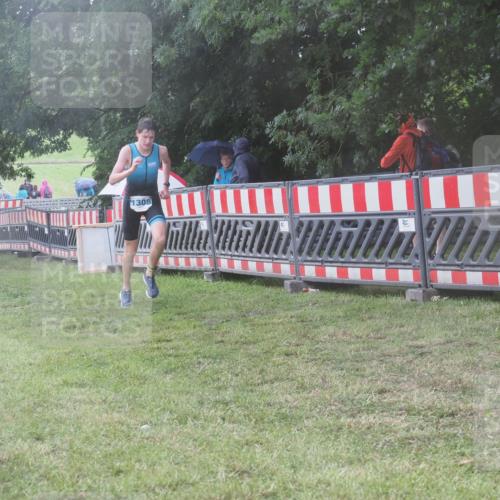 21.06.2025 - 27. Vierlanden-Triathlon KatJ http://msf.ph/oto/8039530 15.06.2025 14:23:34 Ziel 1247, 1308 meine-sportfotos.de