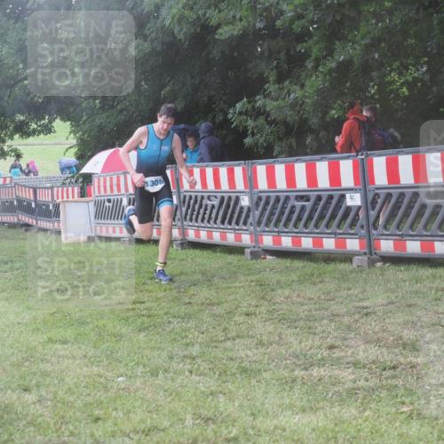 21.06.2025 - 27. Vierlanden-Triathlon KatJ http://msf.ph/oto/8039538 15.06.2025 14:23:34 Ziel 1247, 1308 meine-sportfotos.de
