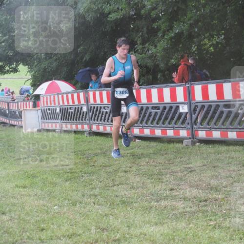 21.06.2025 - 27. Vierlanden-Triathlon KatJ http://msf.ph/oto/8039550 15.06.2025 14:23:34 Ziel 1247, 1308 meine-sportfotos.de