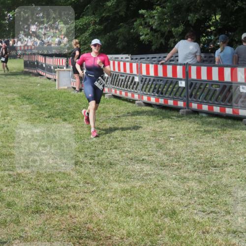 21.06.2025 - 27. Vierlanden-Triathlon KatJ http://msf.ph/oto/8039555 15.06.2025 11:36:21 Schwimmen  meine-sportfotos.de