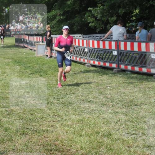 21.06.2025 - 27. Vierlanden-Triathlon KatJ http://msf.ph/oto/8039560 15.06.2025 11:36:21 Schwimmen  meine-sportfotos.de