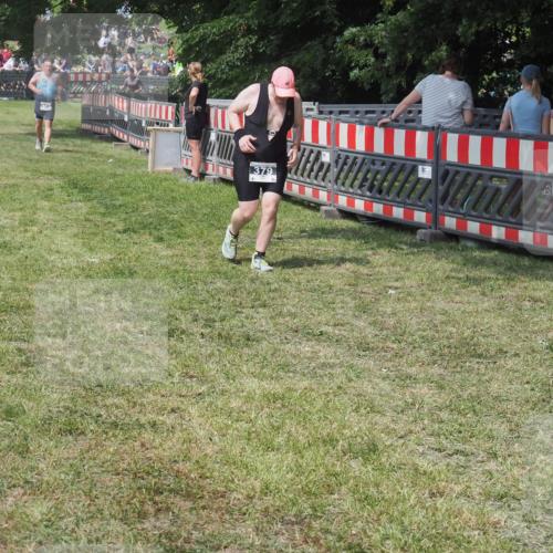 21.06.2025 - 27. Vierlanden-Triathlon KatJ http://msf.ph/oto/8039597 15.06.2025 11:36:31 Schwimmen  meine-sportfotos.de