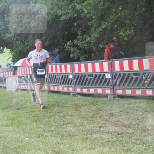 21.06.2025 - 27. Vierlanden-Triathlon KatJ http://msf.ph/oto/8039634 15.06.2025 14:23:48 Ziel 1267, 1300 meine-sportfotos.de