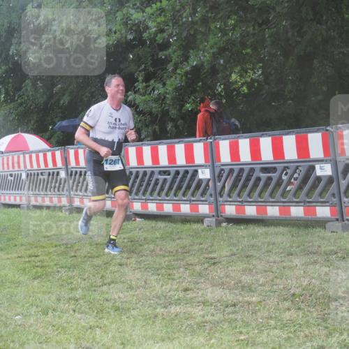 21.06.2025 - 27. Vierlanden-Triathlon KatJ http://msf.ph/oto/8039638 15.06.2025 14:23:48 Ziel 1267, 1300 meine-sportfotos.de