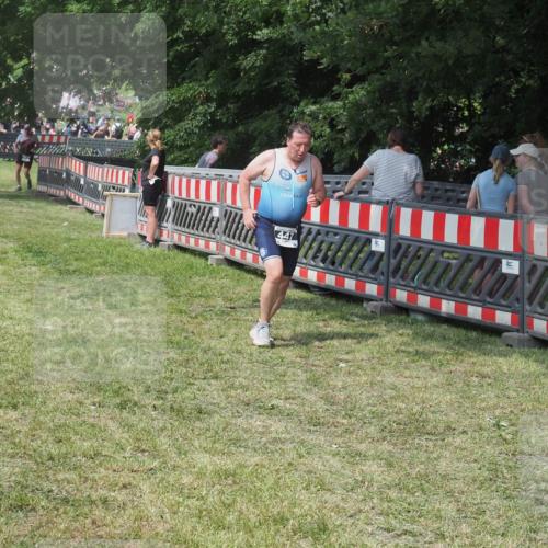 21.06.2025 - 27. Vierlanden-Triathlon KatJ http://msf.ph/oto/8039648 15.06.2025 11:36:39 Schwimmen  meine-sportfotos.de